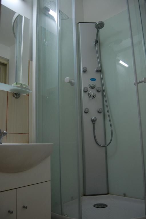 Apartamento Casa Piata Sfatului Braşov Habitación foto