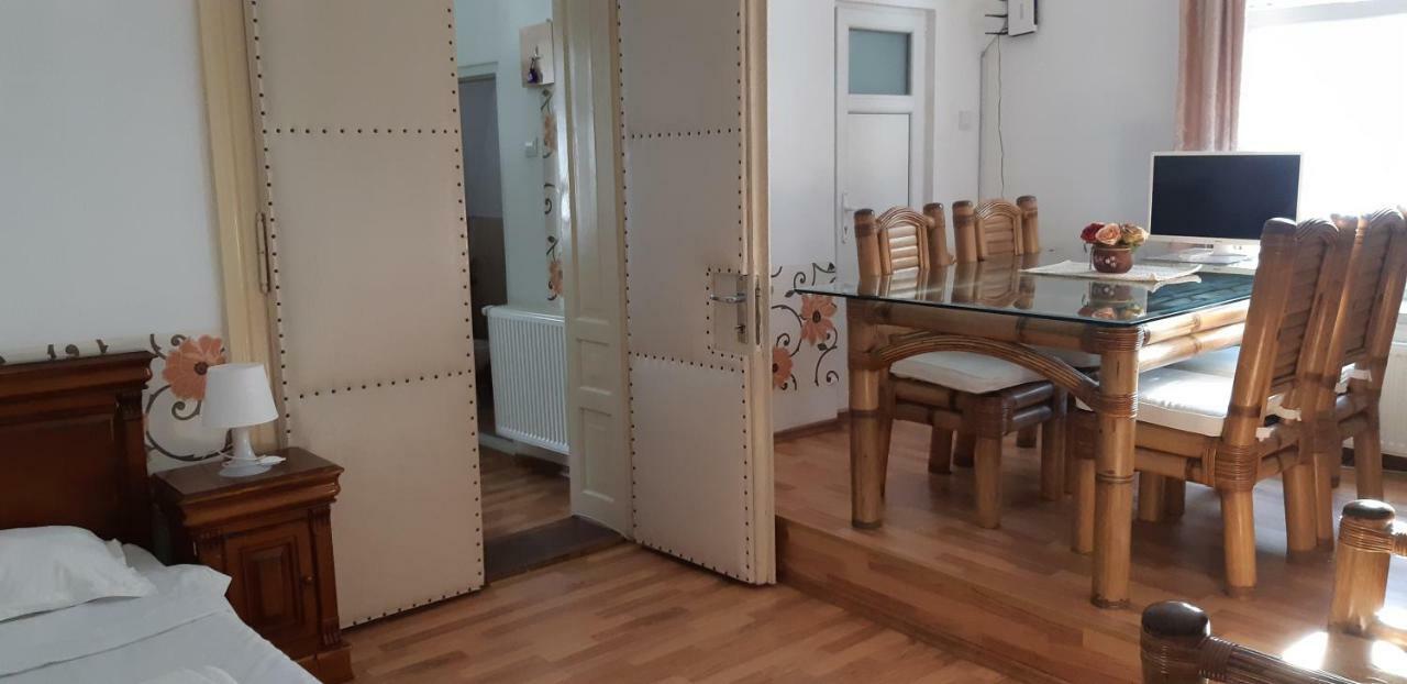 Apartamento Casa Piata Sfatului Braşov Exterior foto